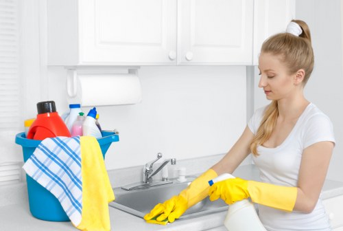 Carpet stain removal process with blotting technique